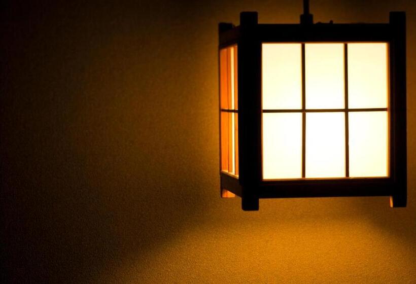 Номер Стандарт, Yamatoya Honten Ryokan Osaka