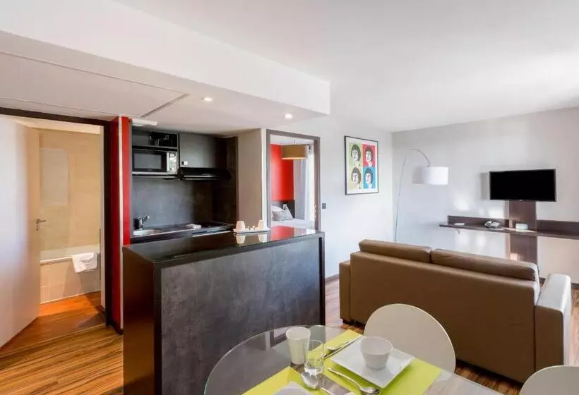 エクゼクティブスイート, Best Western Park Hotel Geneve Thoiry