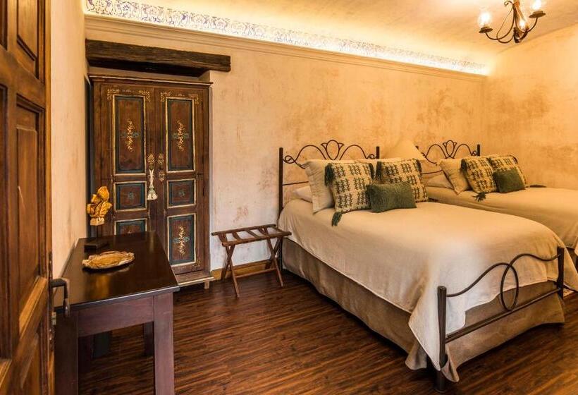 سوییت جونیور, Boutique Los Pasos & Spa