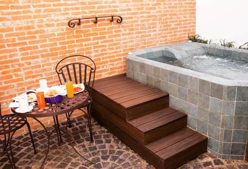 سوئیت پرزیدنت, Boutique Los Pasos & Spa