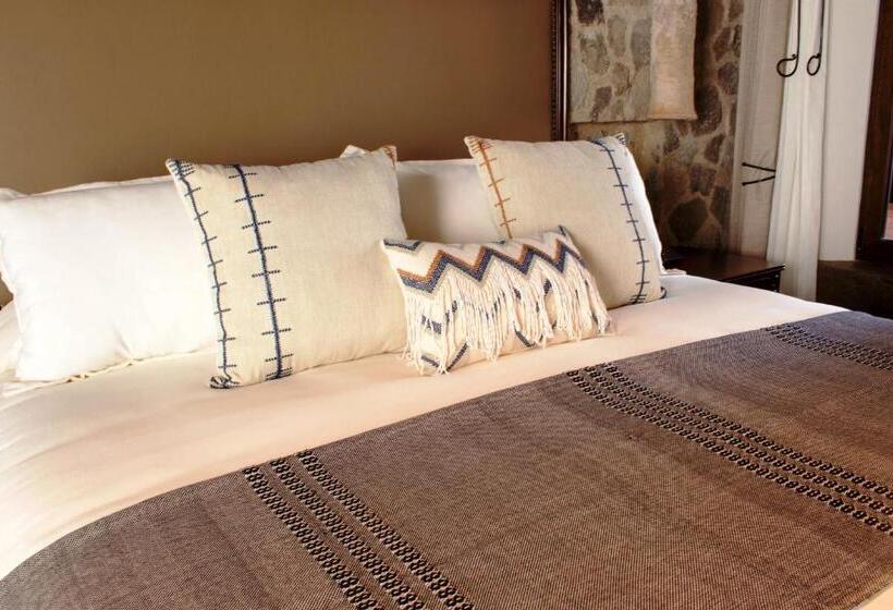 سوئیت پرزیدنت, Boutique Los Pasos & Spa