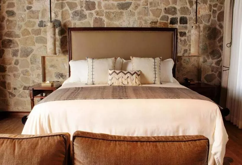 سوئیت پرزیدنت, Boutique Los Pasos & Spa