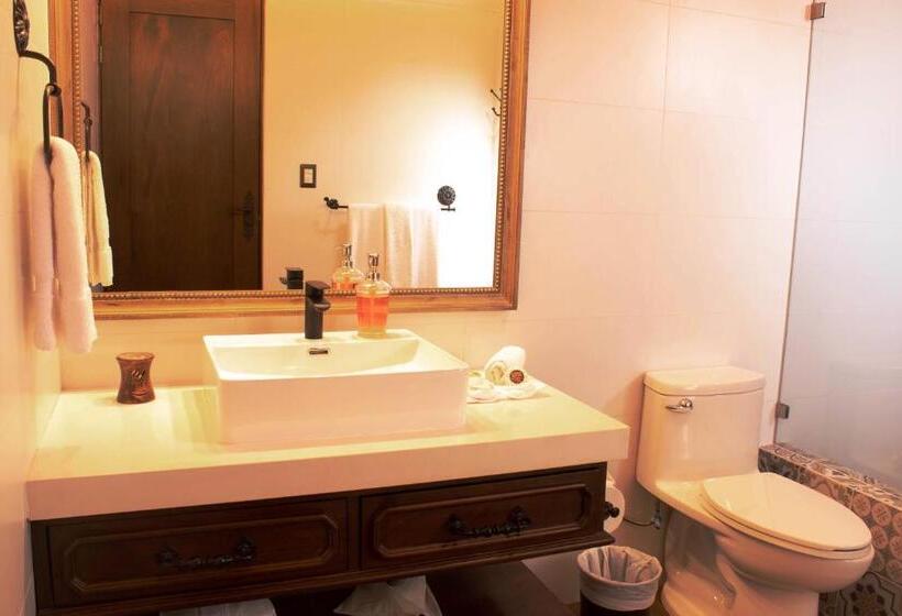 سوییت سوپریور, Boutique Los Pasos & Spa