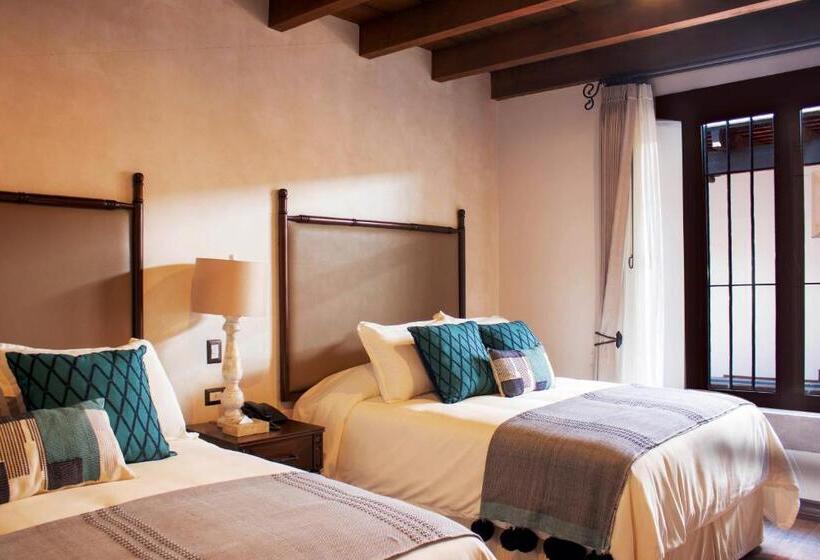 سوییت لوکس, Boutique Los Pasos & Spa