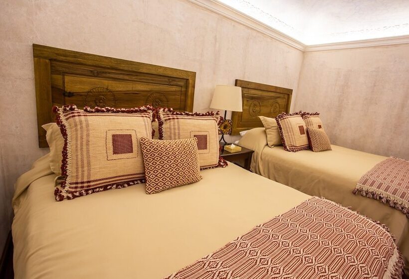 سوییت سوپریور, Boutique Los Pasos & Spa