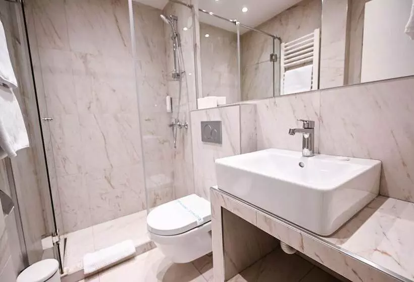 Deluxe Room, Garni Hotel Le Petit Piaf