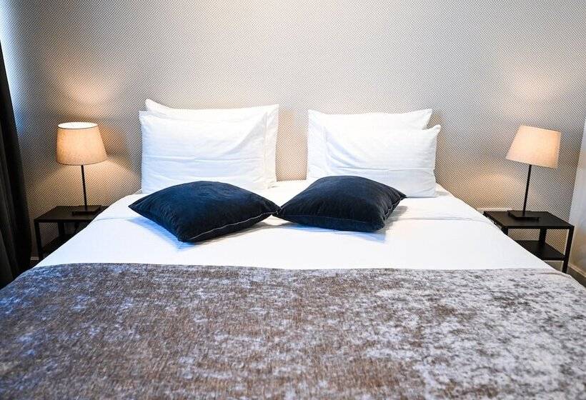 Deluxe Room, Garni Hotel Le Petit Piaf