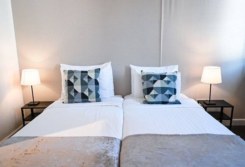 Deluxe Room, Garni Hotel Le Petit Piaf