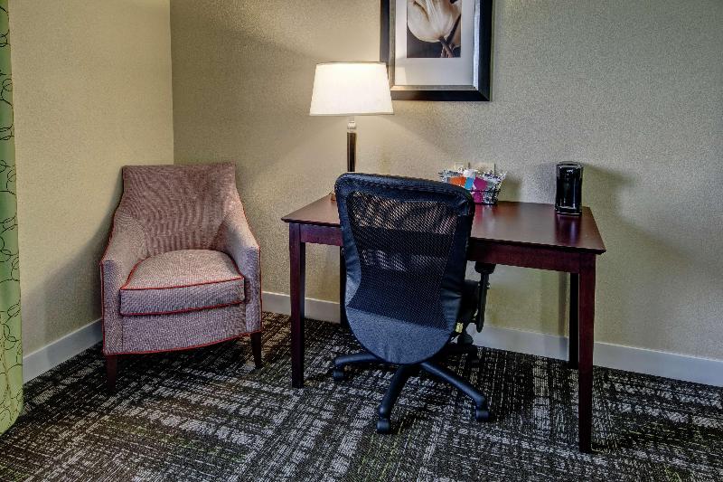 غرفة قياسية سرير كينج, Hampton Inn Crossville