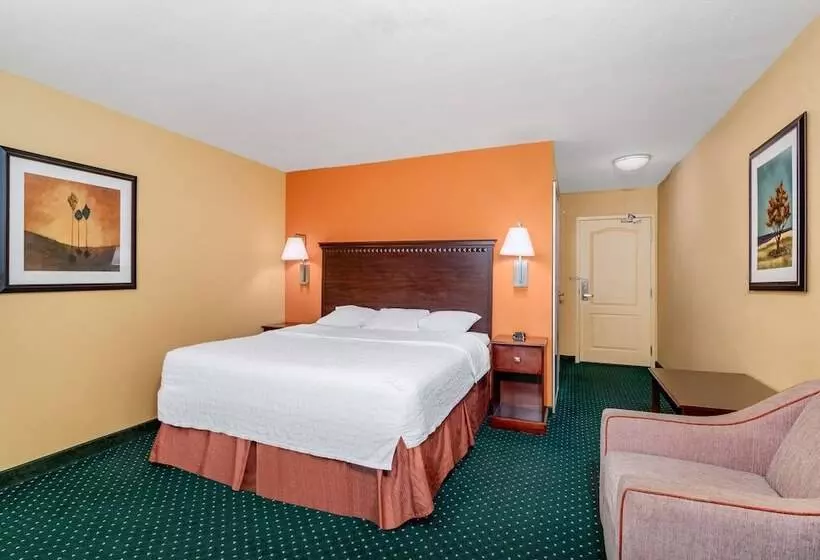 Standard-invahuone King-vuode, Hampton Inn & Suites Sacramentoelk Grove Laguna I5