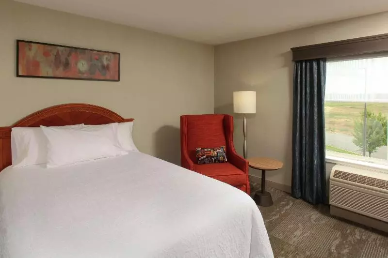 Standard-huone King-vuode, Hilton Garden Inn Spokane Airport