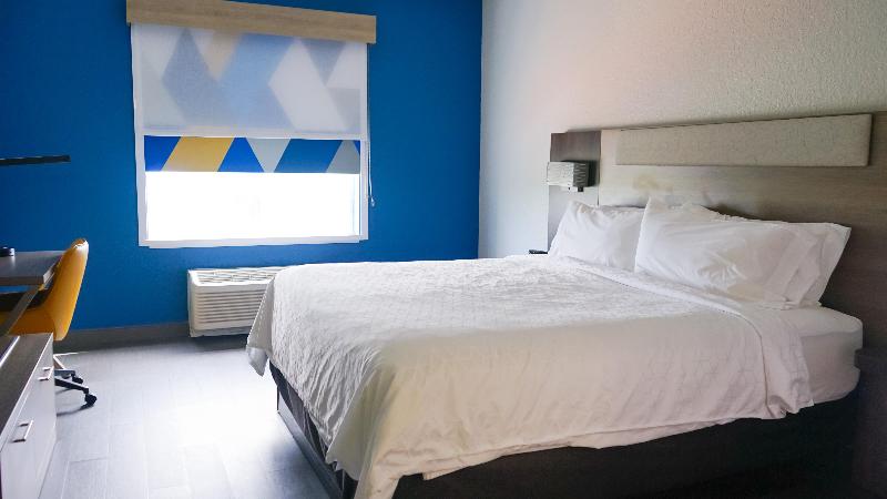 Стандартный Номер Кровать Кинг, Holiday Inn Express & Suites Lakeland North I 4, An Ihg