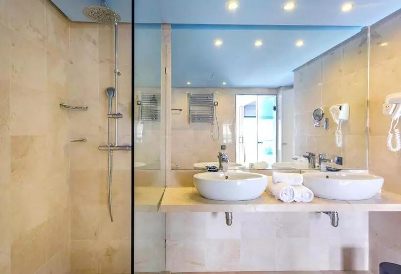 سوییت با چشم‌انداز دریا, Marins Suites  Adults Only