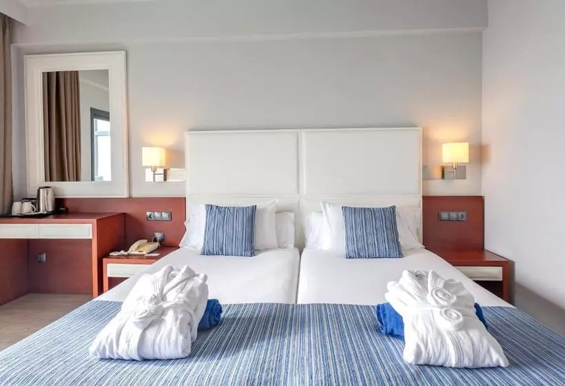 سوییت جونیور با چشم‌انداز دریا, Marins Suites  Adults Only