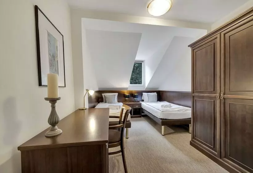 سوییت, Rezidence Villa Gloria