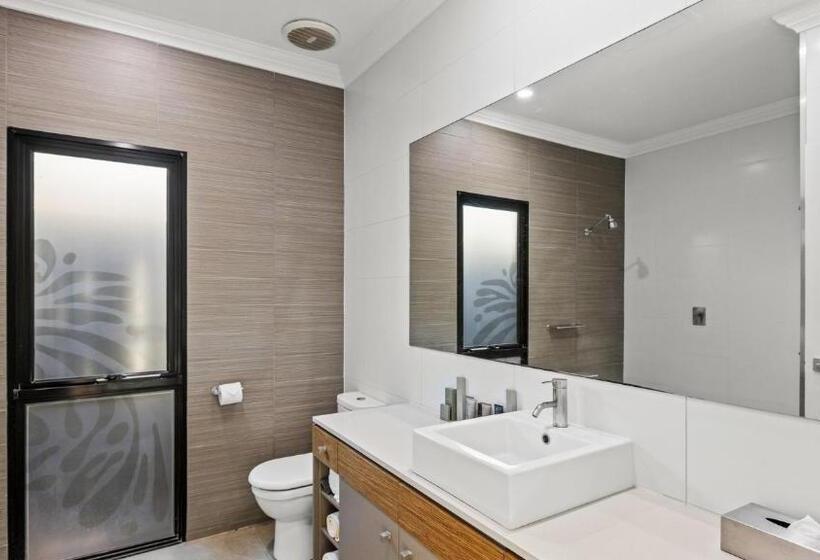 سوییت با استخر, The Pearle Of Cable Beach