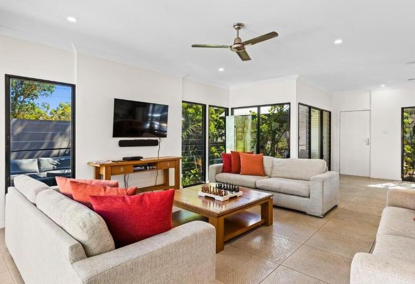 ویلای 3 خوابه با استخر, The Pearle Of Cable Beach