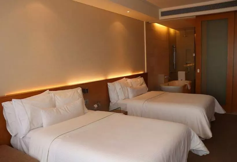 ２ダブルベッドのスタンダードルーム, The Westin Mumbai Garden City