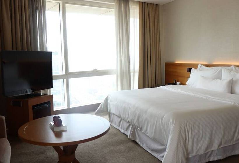 اتاق استاندارد با 2 تخت دوبل, The Westin Mumbai Garden City