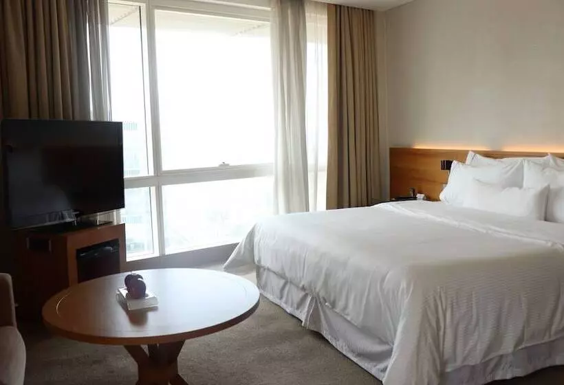２ダブルベッドのスタンダードルーム, The Westin Mumbai Garden City