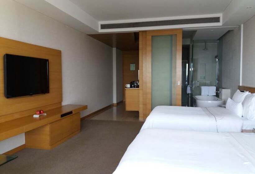 اتاق استاندارد با 2 تخت دوبل, The Westin Mumbai Garden City