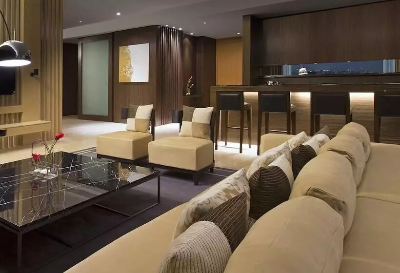 プレジデントスイートルーム, The Westin Mumbai Garden City