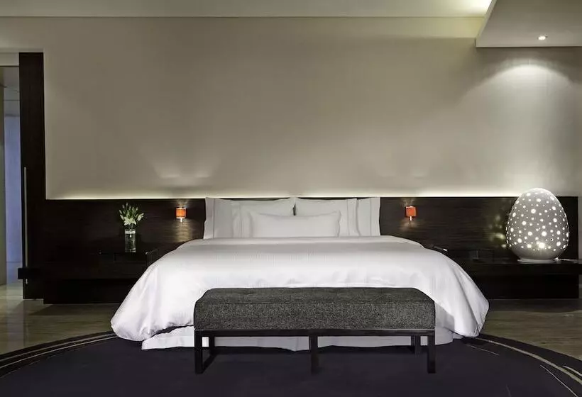 プレジデントスイートルーム, The Westin Mumbai Garden City