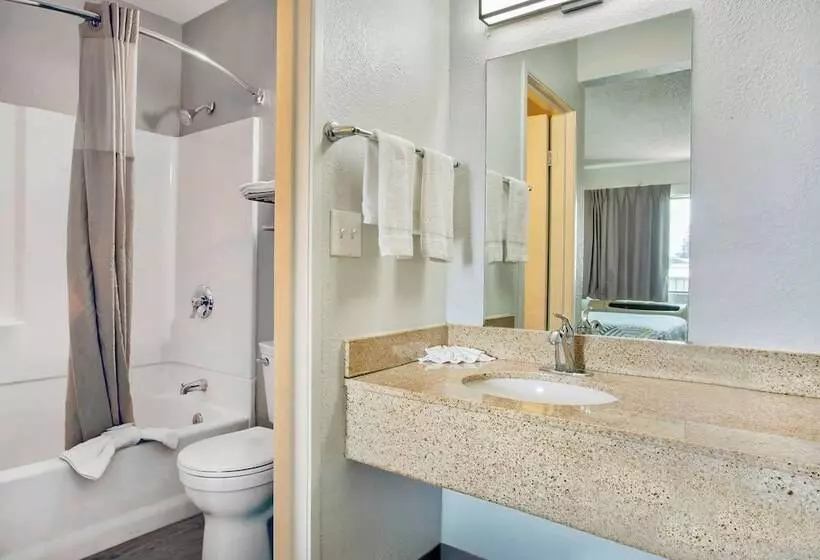 اتاق استاندارد با 2 تخت دوبل, Motel 6 Salem, Or