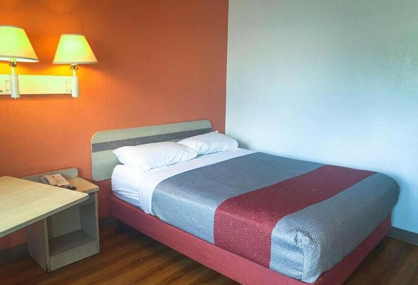 غرفة قياسية لذوى الاحتياجات الخاصة, Motel 6jacksonville, Fl  Orange Park