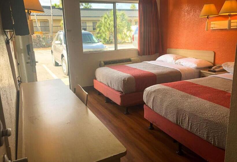 غرفة قياسية رباعية, Motel 6jacksonville, Fl  Orange Park