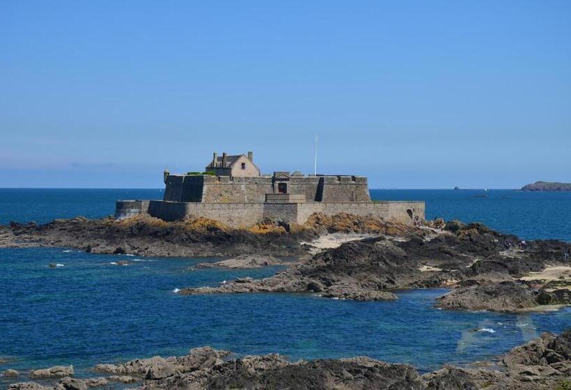 스탠다드 트리플 룸, Au Bon Accueil