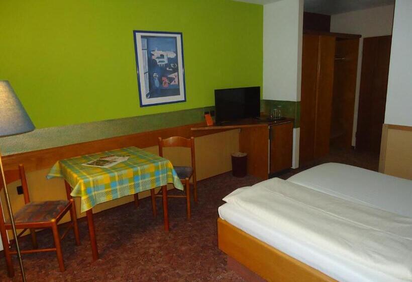 חדר סטנדרט, Enjoyhotel Garni Korntal Stuttgart