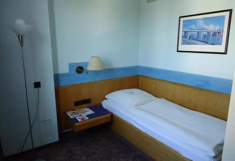 اتاق استاندارد یک نفره, Enjoyhotel Garni Korntal Stuttgart