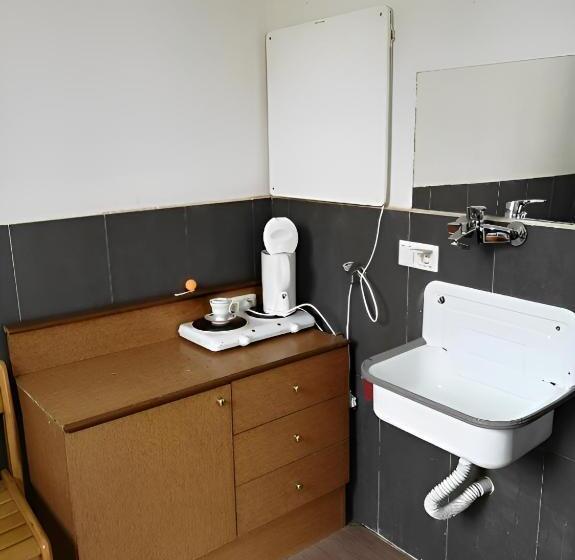 이코노미 싱글 룸, Geinberg Suites & Via Nova Lodges