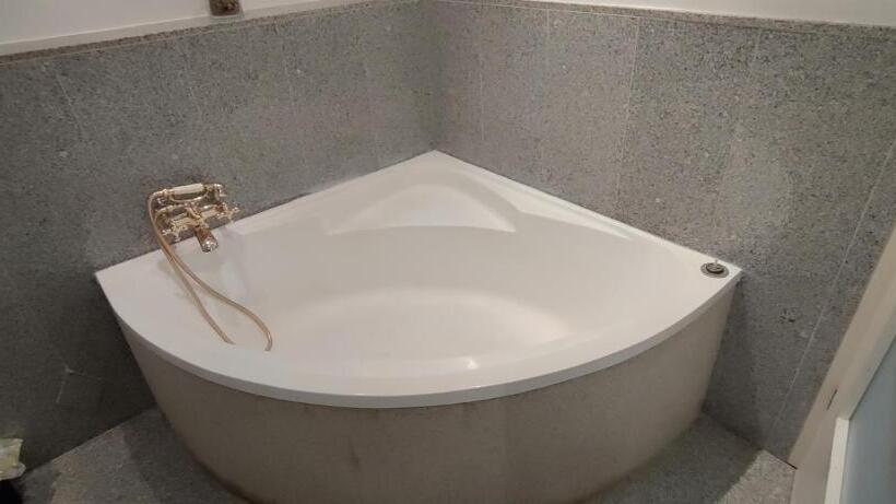 프레지덴셜 스위트, Geinberg Suites & Via Nova Lodges