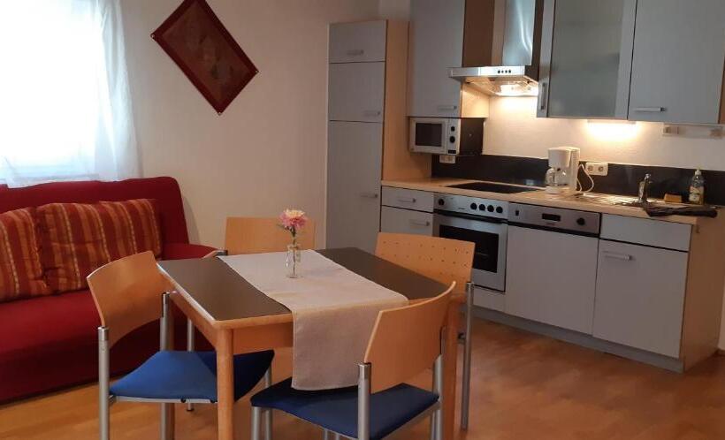 Апартаменты 1 Спальня Вид на Сад, Geinberg Suites & Via Nova Lodges