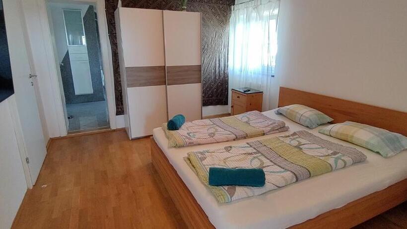 발코니가 있는 스위트, Geinberg Suites & Via Nova Lodges