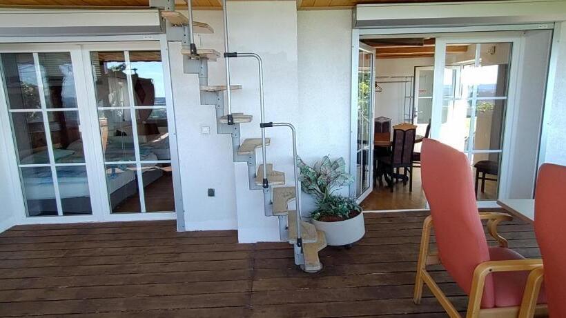 발코니가 있는 스위트, Geinberg Suites & Via Nova Lodges