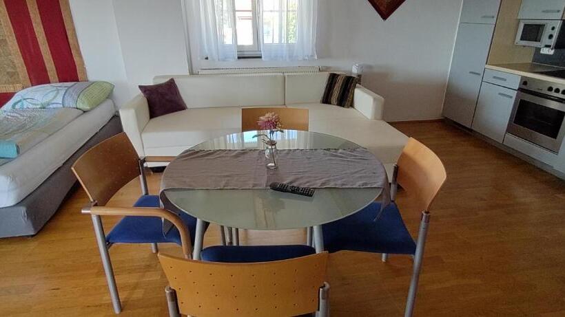 발코니가 있는 스위트, Geinberg Suites & Via Nova Lodges