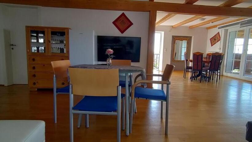 Люкс с Балконом, Geinberg Suites & Via Nova Lodges