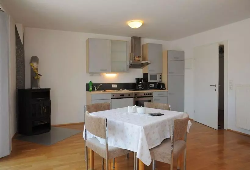 Juniorsviitti, Geinberg Suites & Via Nova Lodges