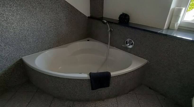 디럭스 스위트, Geinberg Suites & Via Nova Lodges
