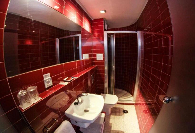اتاق استاندارد یک نفره, Hostal Albany