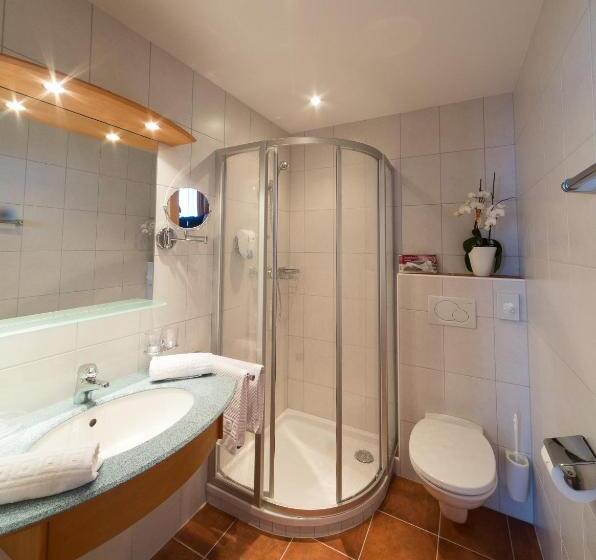 Comfort room with balcony, Alpenblick Attersee Seiringer Kg