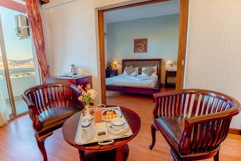 سوئیت با تخت بزرگ, Comfort Suites North