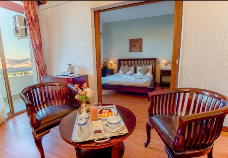 Люкс Кровать Кинг, Comfort Suites North