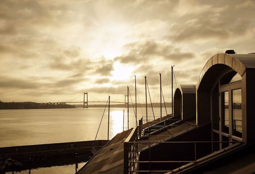 סוויטת אקזקיוטיב נוף לים, Comwell Kongebrogaarden