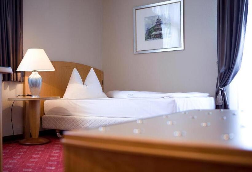 Номер Стандарт Индивидуальный, Das Kleine Ritz