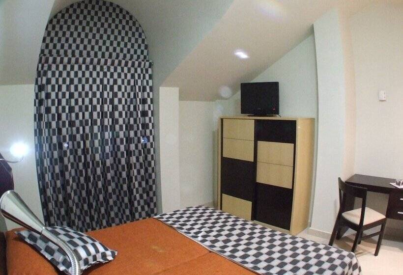 اتاق استاندارد با تراس, La Traina