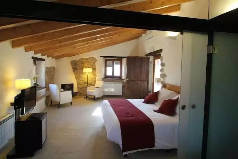 Juniorsviitti, Can Cuch Hotel   Restaurante